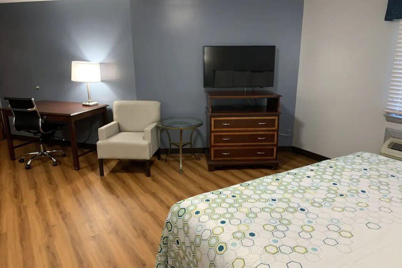 Econo Lodge Inn & Suites Denver Eksteriør bilde