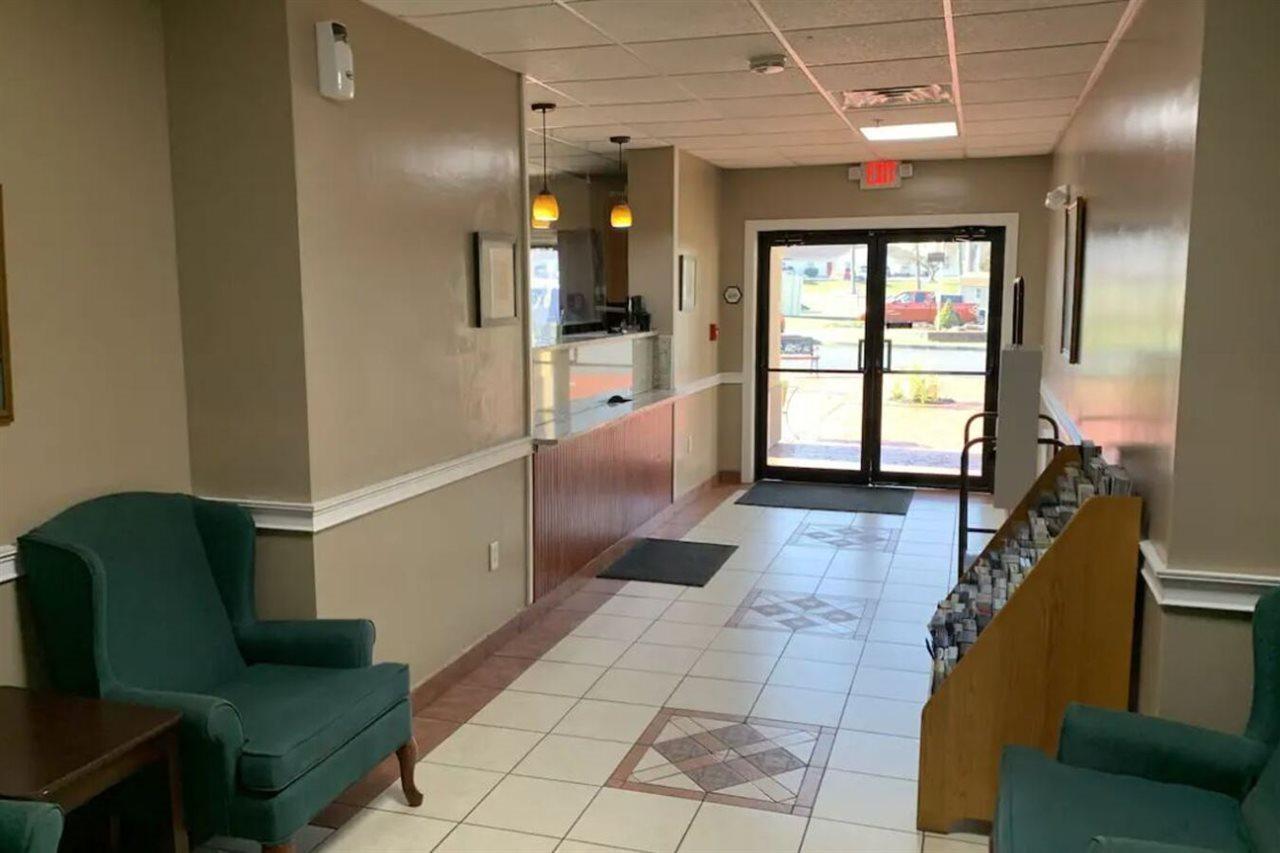 Econo Lodge Inn & Suites Denver Eksteriør bilde
