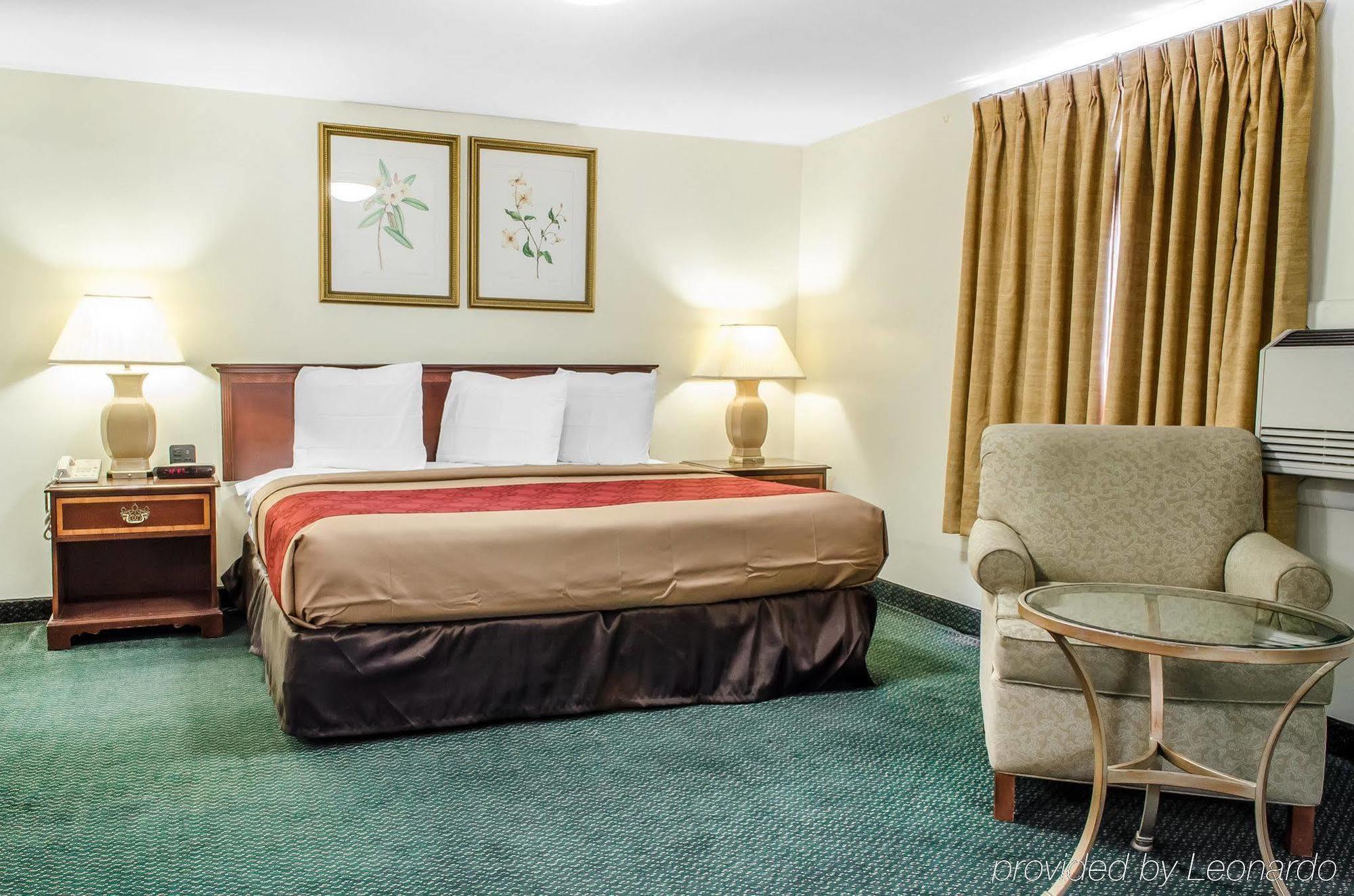 Econo Lodge Inn & Suites Denver Eksteriør bilde