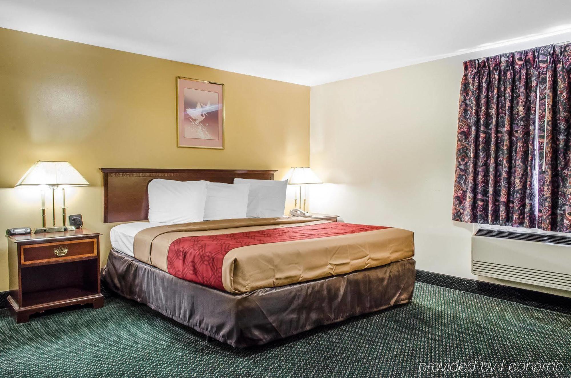Econo Lodge Inn & Suites Denver Eksteriør bilde