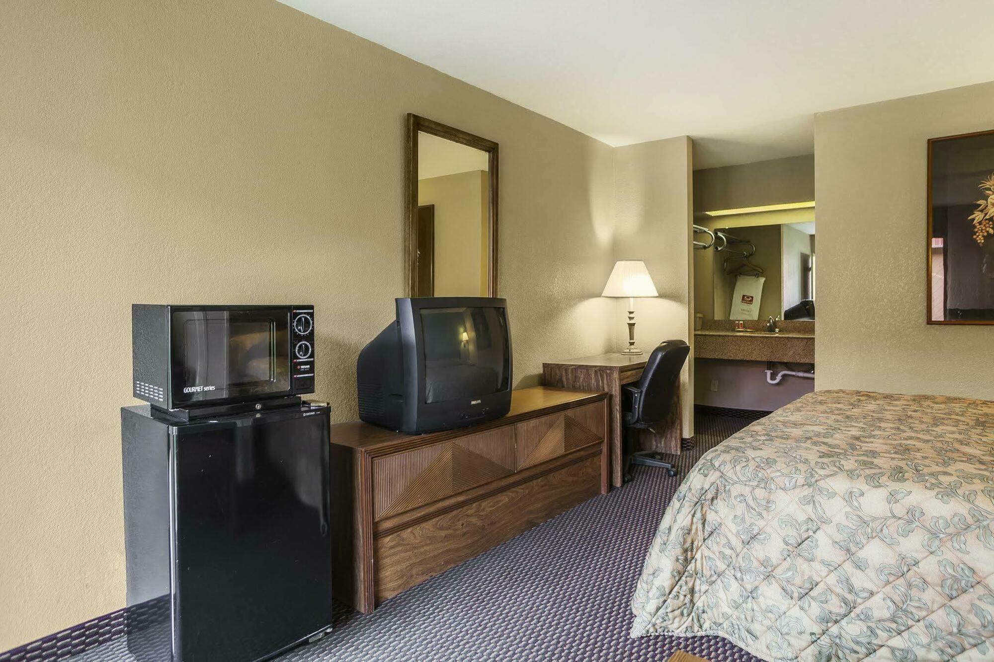 Econo Lodge Inn & Suites Denver Eksteriør bilde