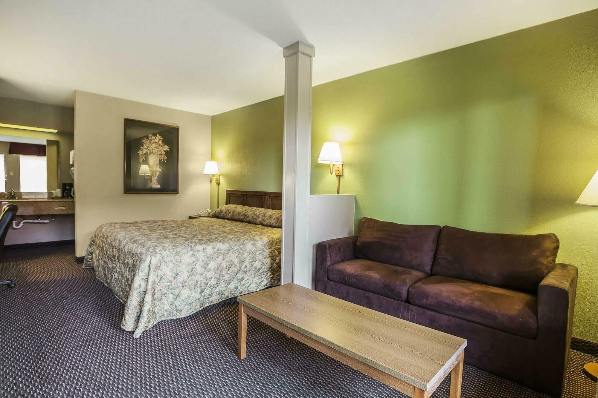 Econo Lodge Inn & Suites Denver Eksteriør bilde